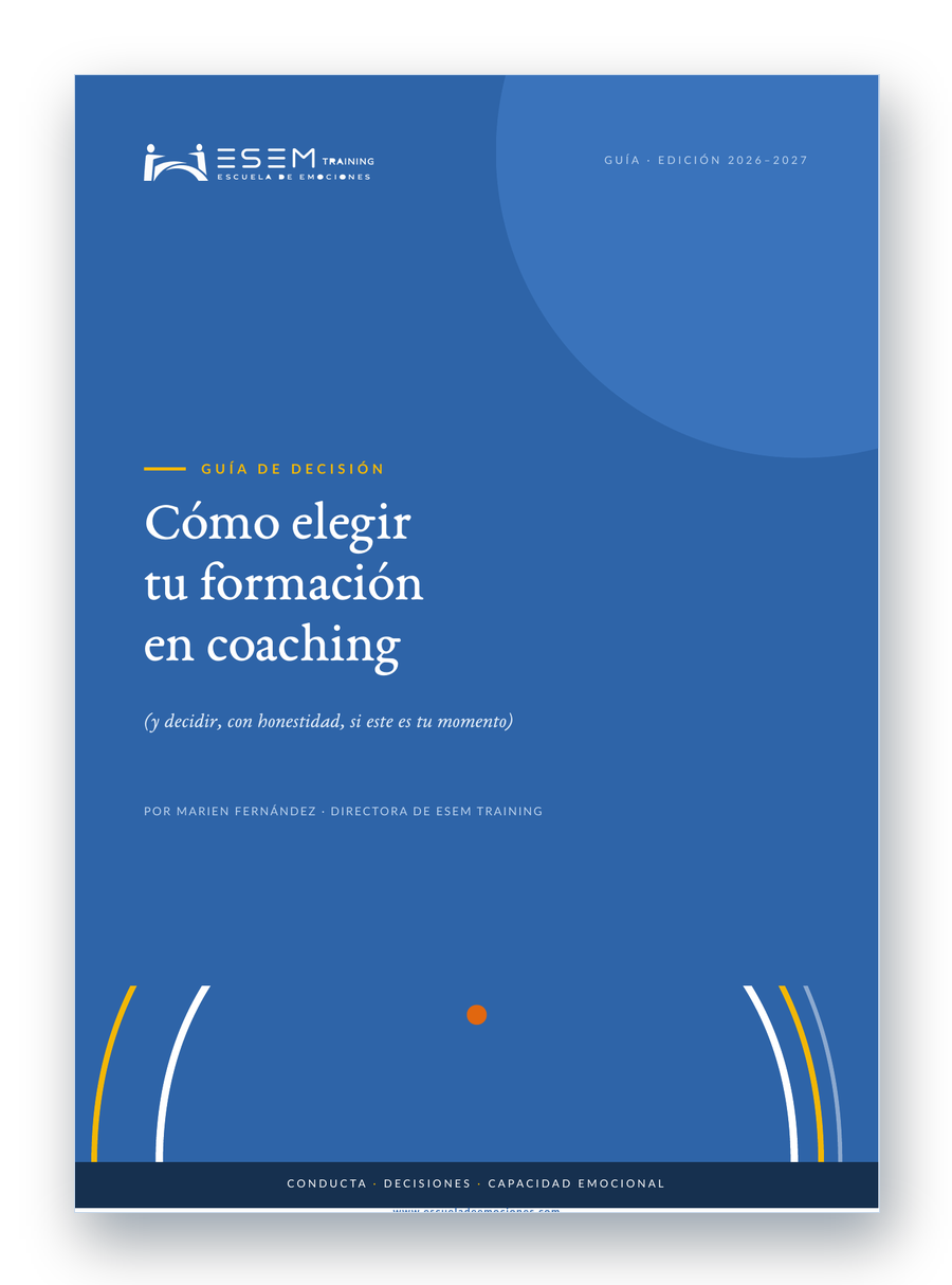 Portada de la guía gratuita Cómo elegir tu formación en coaching, de ESEM Training